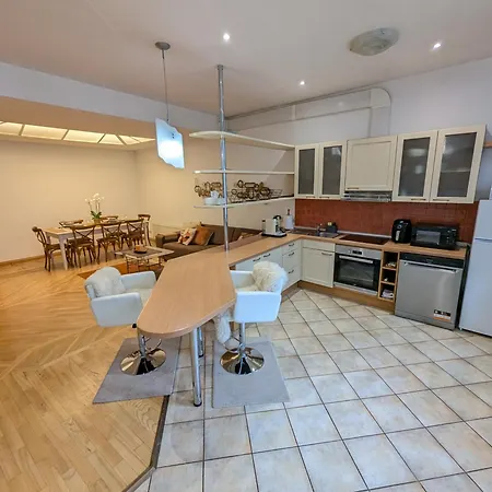 公寓 Spacious In Old Town