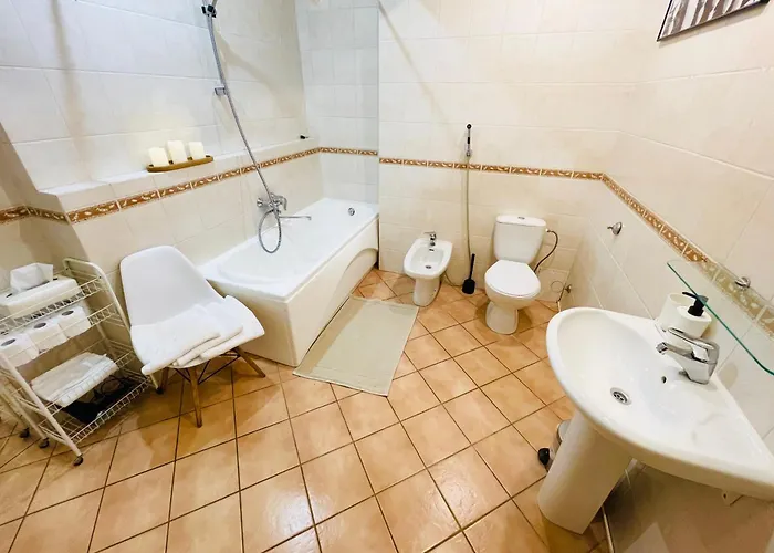 Spacious In Old Town