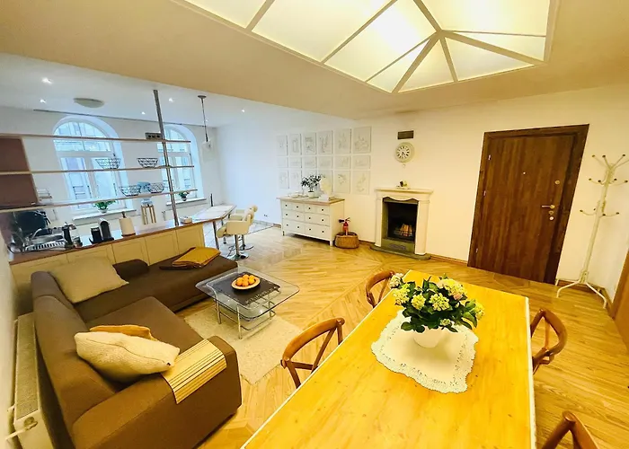 Апартаменты Spacious In Old Town Рига